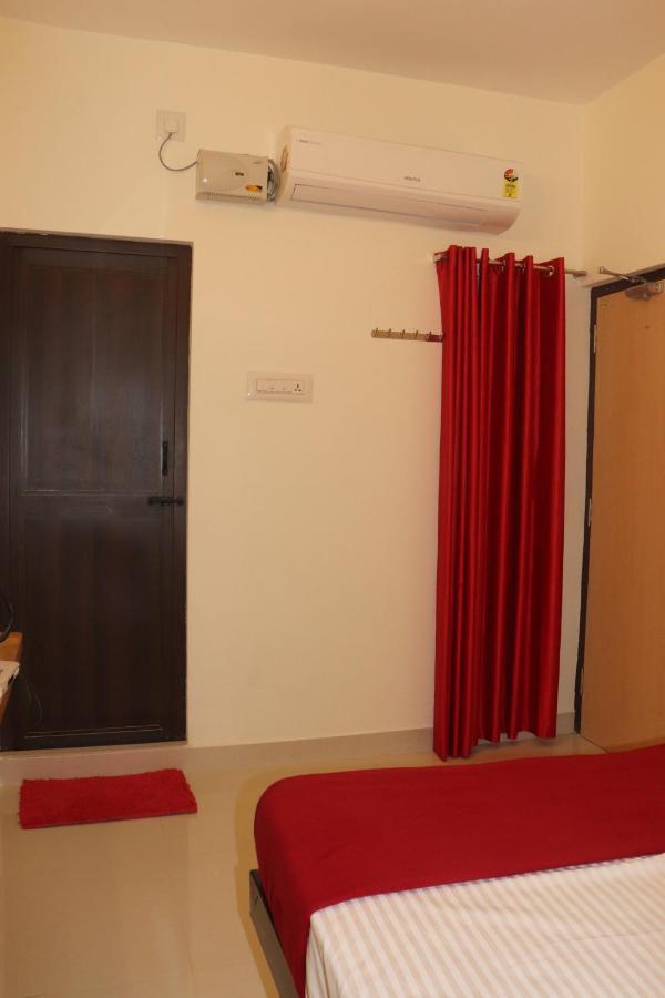 Grand Suites Srirangam Tiruchirappalli Eksteriør billede